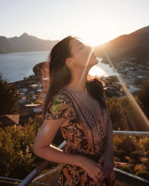 Nina Kozok Instagram - We just landed in Turkey but here’s a photo from NZ 🤣
