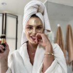 Nina Seničar Instagram - Self-care Friday 🤍