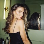 Nina Seničar Instagram – Happy V day loVers ♥️