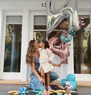 Nina Seničar Instagram - Happy birthday princess🤍