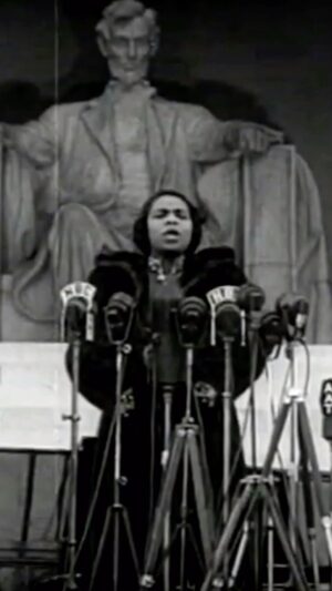 Nina Simone Instagram - Marian Anderson, one of #ninasimone’s personal heroes, was born on this day in 1897. #mariananderson #blackhistorymonth
