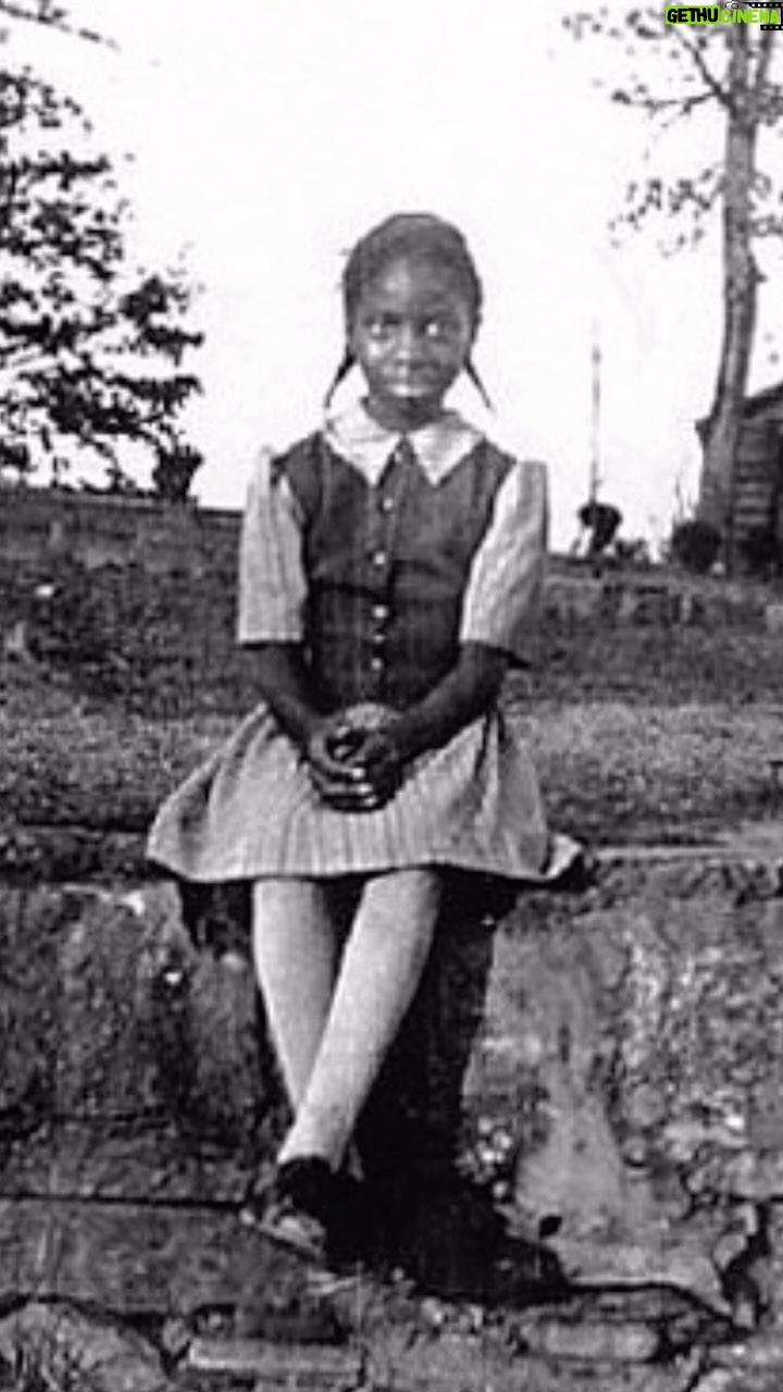 Nina Simone - 57K Likes - #younggiftedandblack
#ninasimone
#eunicewaymon
#blackhistorymonth