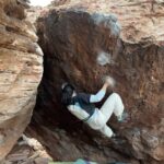 Nina Williams Instagram – Vegas thus far. The gang tryin hard, falling off, getting back on again. #bouldering

📸 9 @jordi.llauvi 

@thenorthface_climb 
@scarpana 
@organicclimbing 🙌🏼