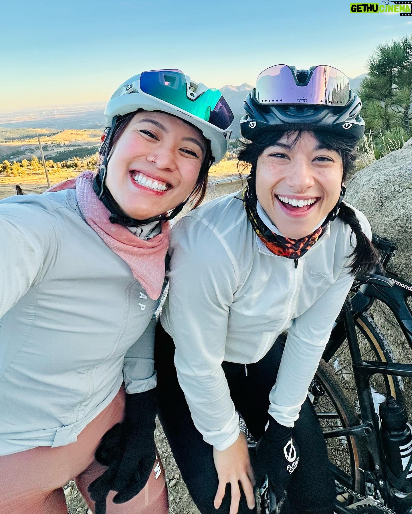 Nina Williams Instagram - Front Range home vibes ✨ in my routine. 6 weeks ago, before leaving for China, I injured something in my palm - localized, acute soreness directly under the middle finger. The pain would come after (not during) a climbing session but it got worse over the course of my travels to the point of near-constant aching. After making it through the Dual Ascent comp I cut my trip short and returned to the States. For the last two weeks my hand rehab has been TBlock hangs and a couple 60min easy bouldering sessions. I’ve also been getting a solid nights sleep, drinking a ton of water, reading morning/eve, shooting my daily ginger juice (lol), and eating more consistently. Also cycling, doing yoga/mobility, and hanging with friends 💛 I think these habits, as important as the finger rehab itself, has contributed immensely to a faster healing process. The ache still hurts but is slightly less. I wanted to push it a little and was so bold as to try a short session on the 🌙 board - with success! Felt a little scary punching for moves but I chose problems with straightforward holds/beta. The ache afterwards was not much different than other times. I haven’t gotten an official exam from a physio since the pain seems to be improving. Am listening to my body and caring for it in other ways 🤗 Now for a little trip to New England for some family time! Then back on the program 💪🏼 @thenorthface_climb @scarpana #climbing #recovery
