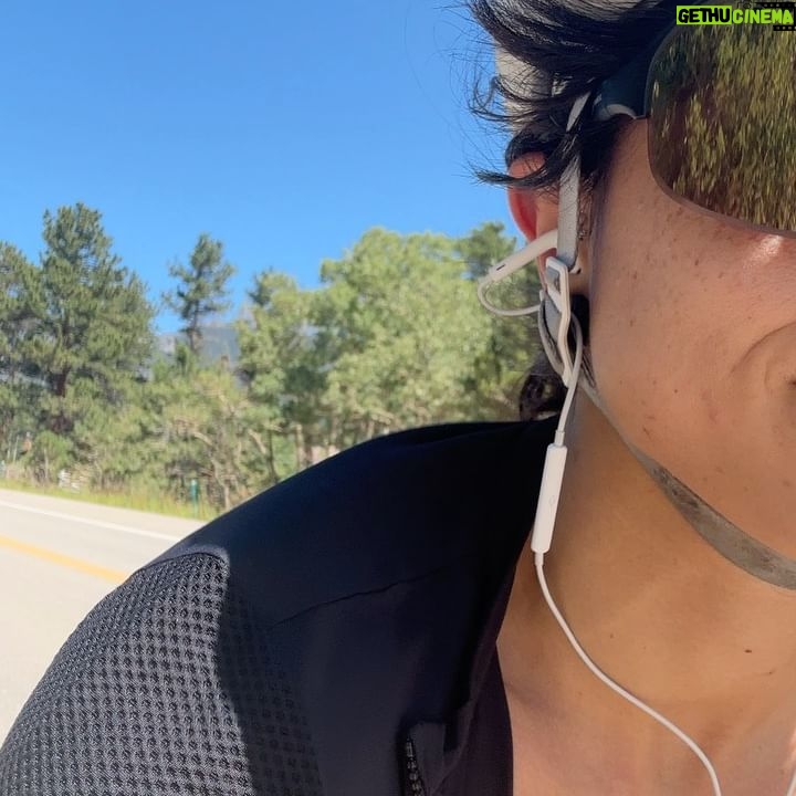 Nina Williams Instagram - Celebrated my 33rd spin around this planet doing a bunch of alpine climbing, hiking, and biking topped off by an evening lawn sprawl in the foothills with friends. It was a pretty mega day that I’m still recovering from, definitely one of my less chill birthdays but life in general has been less chill and I really wouldn’t have it any other way. Thank you to everyone who reached out with well-wishes and encouraging words 💛💛 I needed it towards the end!! Hell is riding & roasting on highway 36 through construction and the midday lunch rush 🔥🥵 A special and sincere thank you to Annie & Christine at @theclimbclinic for helping keep my legs healthy. I was worried about limitations in my knees/hamstrings but they are putting me straight! Here’s to another year of dreaming big ✨💭✨ and big love to the folks in my life who dream with me 💛 #climbing #longspeak #thediamond