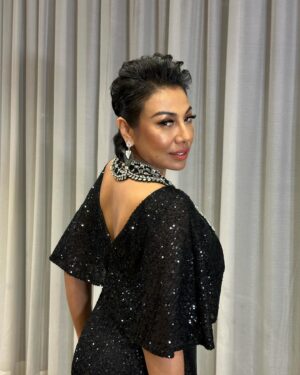 Ning Baizura Instagram - Happy Birthday sayangku @rizman.n  Semoga Panjang Umur Murah Rezeki dipermudahkan segala urusan Amin Amin YRA  Make up & hair : @fendyafandii  Clad in : @rizmanruzaini  Jewels : @bvlgari (personal collection)