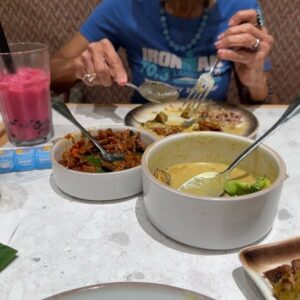 Ning Baizura Instagram - A night out with my mum ! What a  lovely Vegan dinner we manage to Have for her… heheeh Thanks to @nalenasilemak in Pavilion Damansara for our requests !! 😍