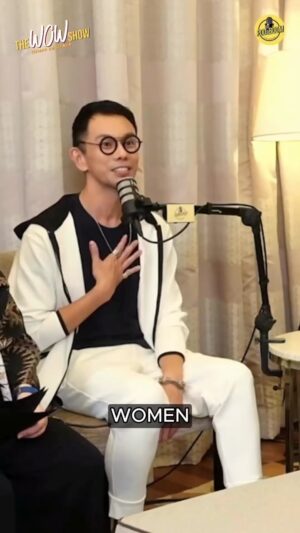 Ning Baizura Instagram - Ladies, when in style doubt, get some nice jewellery!! 💍📿 Discover more tips and tricks to develop your own sense of style as Joanne (@joannekampohpoh), Ning (@ningdalton) and Shazmin (@shazminactually) speak to fashion stylist Chris Chia (@curatedbychrischia) on Episode 2 of The WOW Show Season 2 💁🏼‍♀️ Stream now on Spotify, Apple Podcasts and YouTube!! Link in bio 🎧🎙️