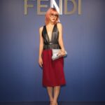 Ninon Instagram – @fendi #FendiWinter #pr 🖤📿