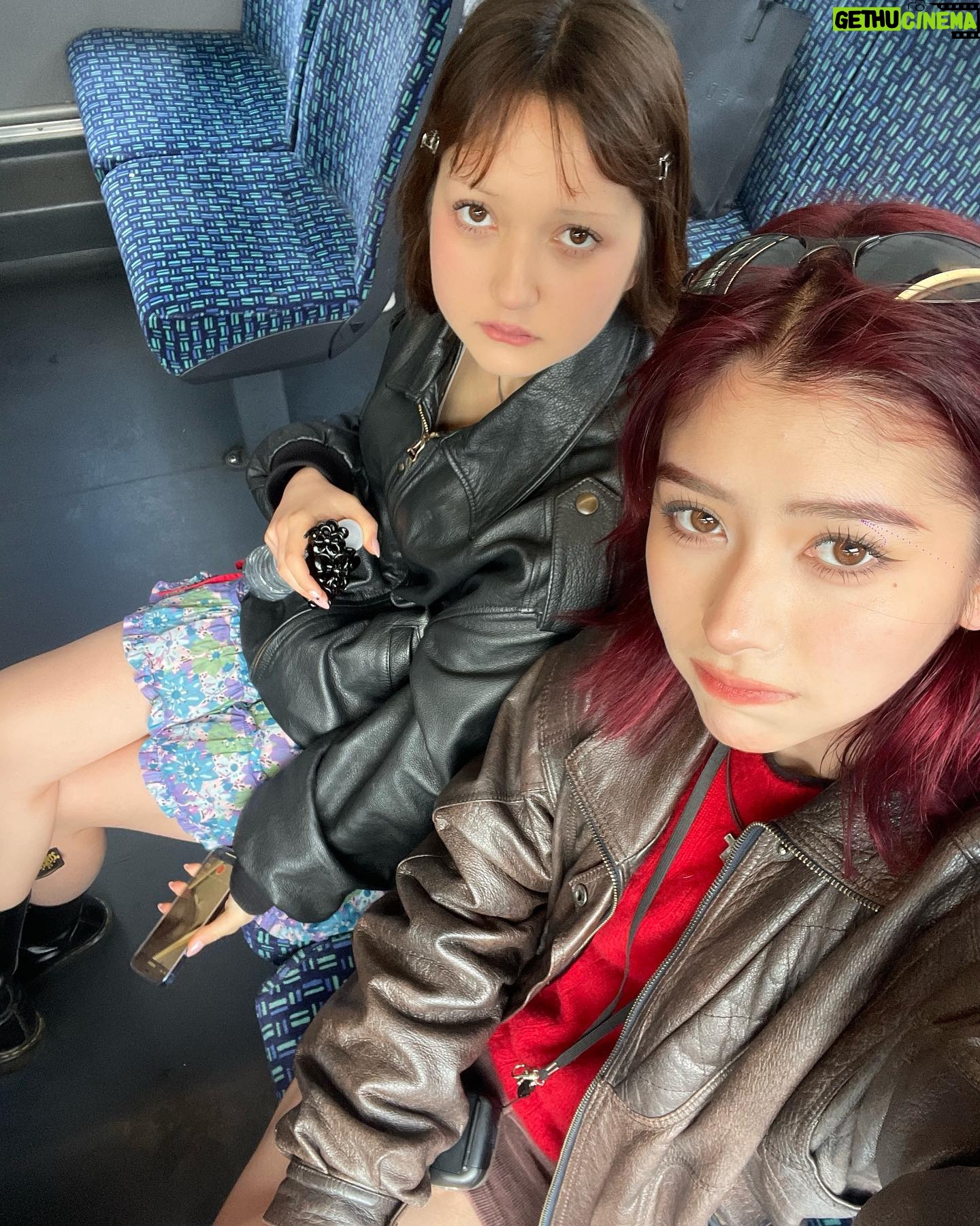 Ninon Instagram - Leather jacket gals (missing ldn)
