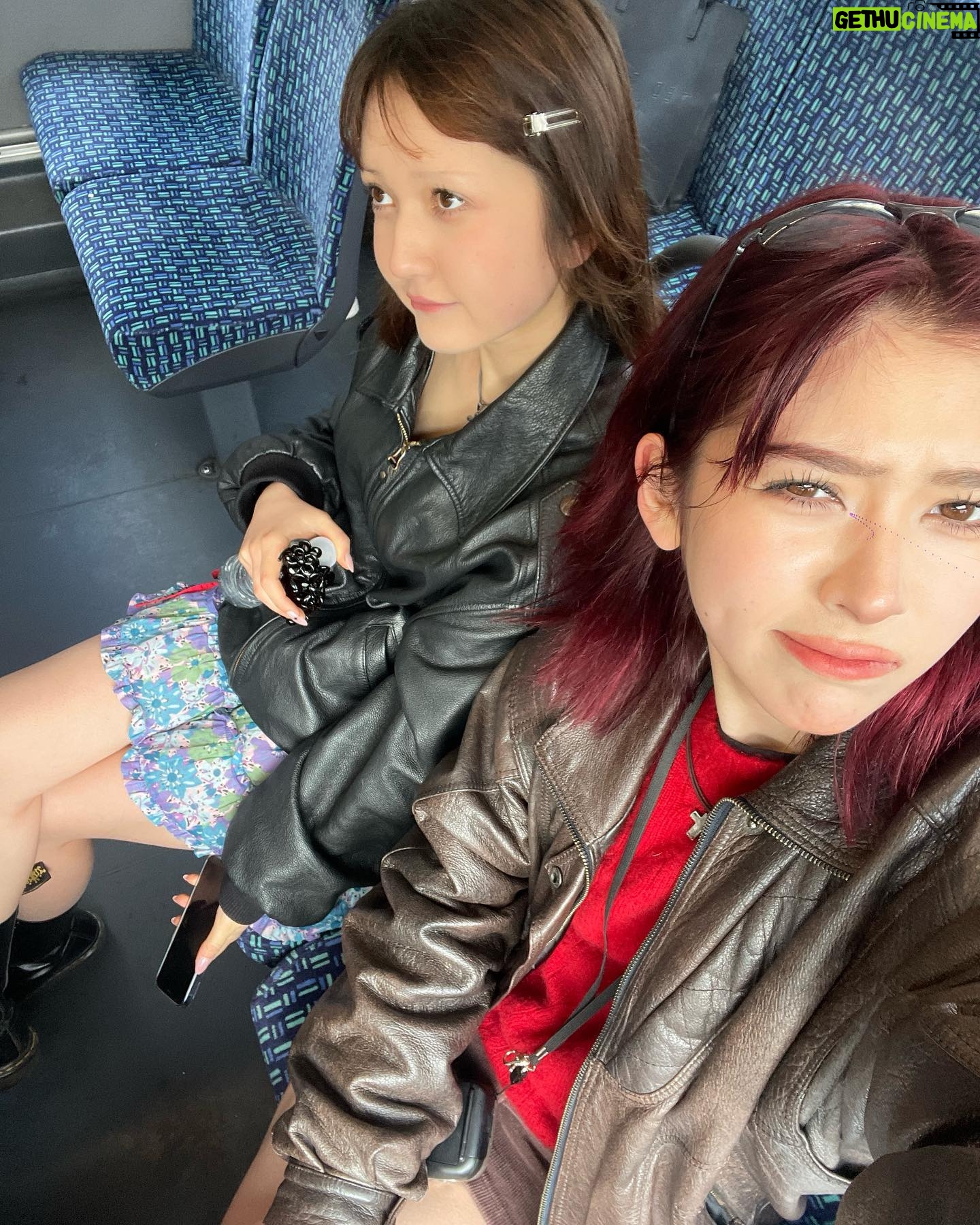 Ninon Instagram - Leather jacket gals (missing ldn)