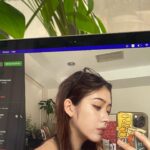 Ninon Instagram - pov you’re on ft w me but im in love w myself