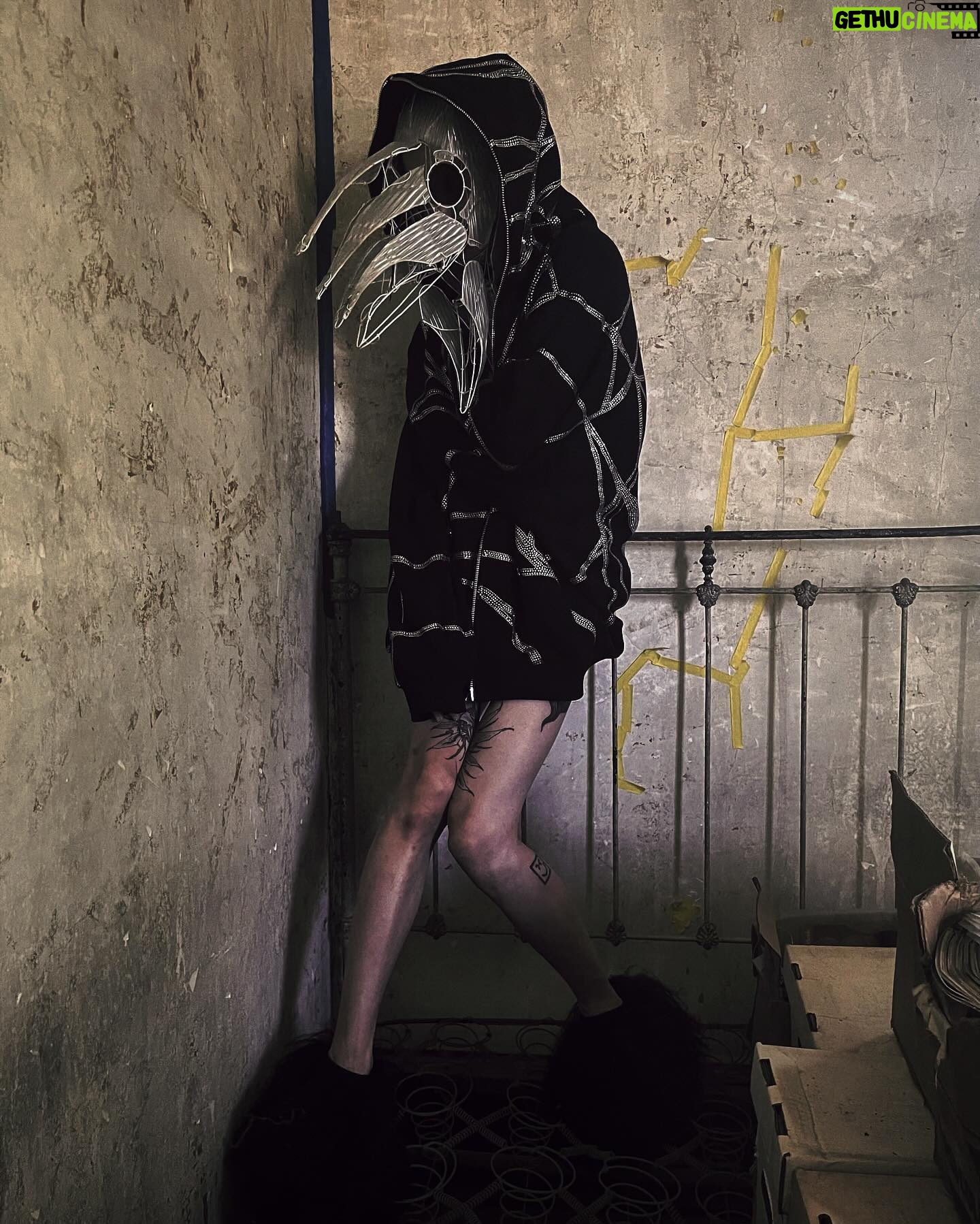 Niohuru X Instagram - Hello America!🩸🖤Ahhhh I can smell the blood already! THE @bouletbrothersdragula S5 tour is coming SO soon! Get ur tickets now to see me slay with my monster siblings @theblackberri @orkgotik & @throb.zombie !!!! We have been working on some ultimate sexy nightmare fantasies! Can’t wait to haunt u on tour ! Ticket link in bio 🖤🩸