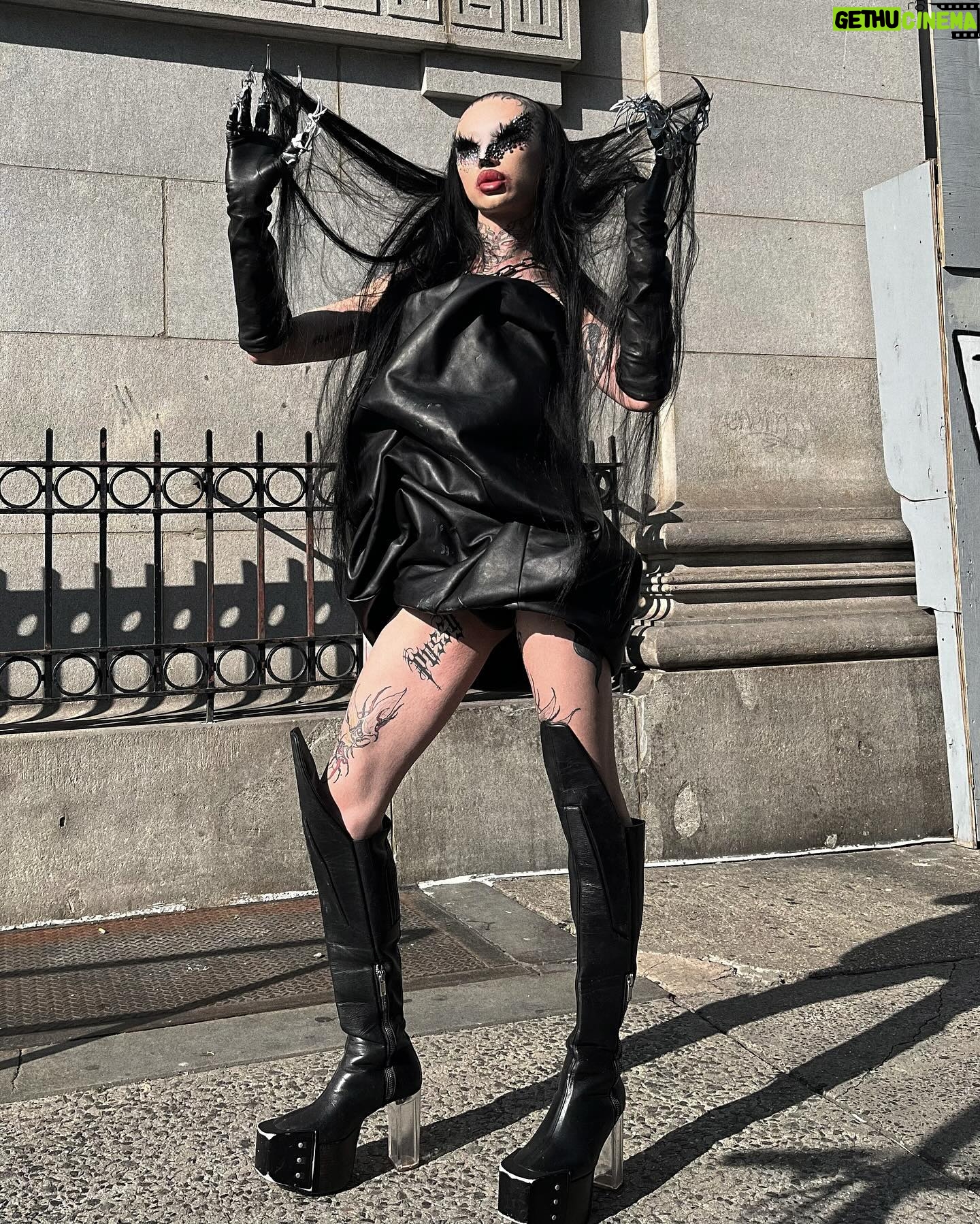 Niohuru X Instagram - Some may even call her goth idk 🩸🩸🩸 NYC you were EVERYTHING!!!!!!!!!!!! You have such a special place in my heart 🩸🩸🩸