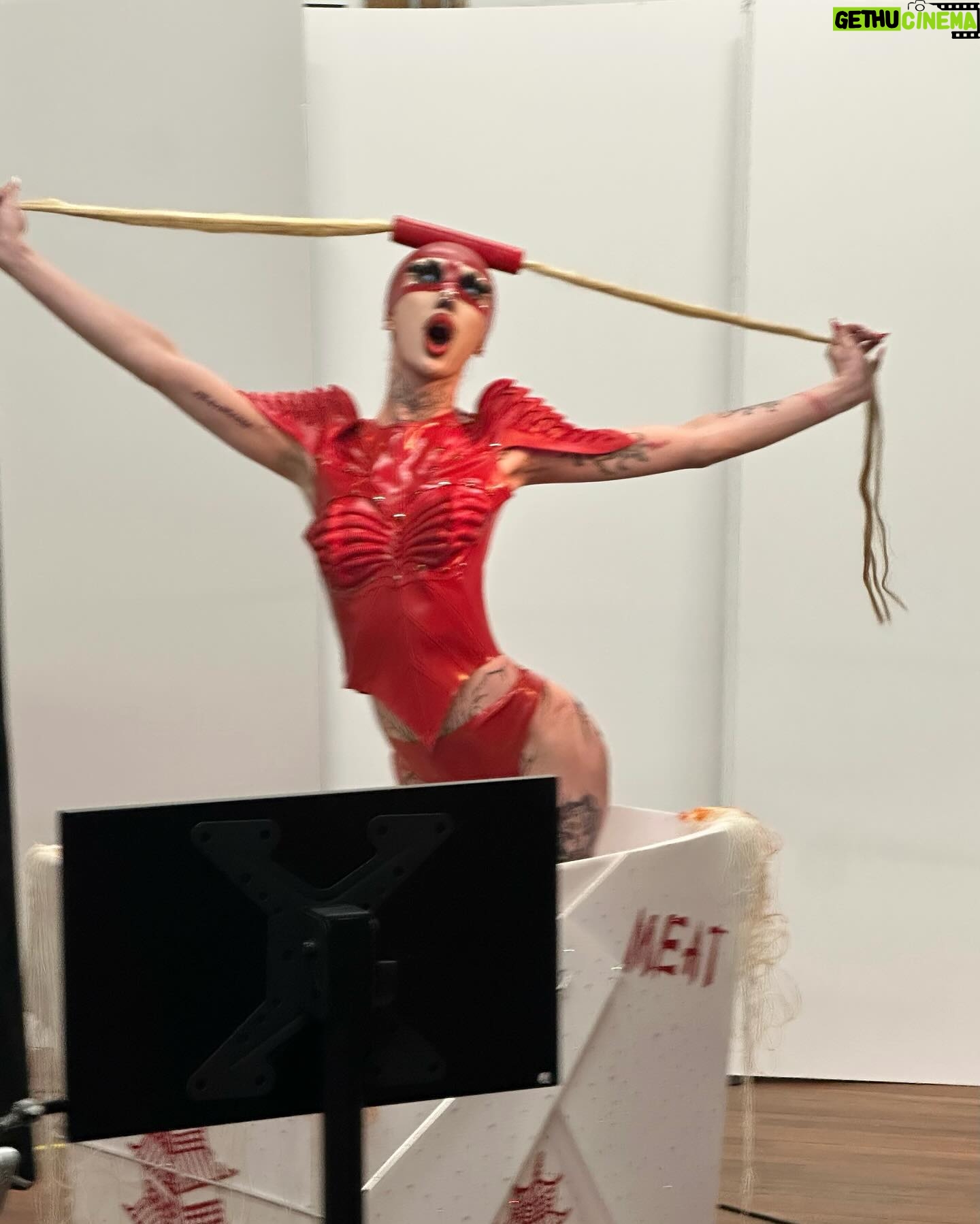 Niohuru X Instagram - Vampire express ποΈπ©Έπ¦π€π¨π³