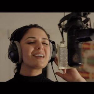 Niousha Noor Instagram - My collaboration with @matsor for “The PersianVersion“ movie closing song, is now live. :) 

Huge thanks to him, @marakeshfilm and @sonypictures for the opportunity to lend my voice to this beautiful project. 

For those familiar with my earlier works, you know I’m passionate about “persianizing”. So it’s a cool full-circle moment to not only act but also sing a Persianized version of an iconic 80s hit in this film.

A big thanks also to @koohyarkalari for capturing the bts footage and @mehrdad.arabi for sharing your gift! 

You can now watch The Persian Version on video on demand and the academy platform. Song available on Spotify   Apple music. 

💚🤍♥️
آهنگ ايرانيزه شده‌ سيندی لاپر‌‌ girls just wanna have fun برای فيلممون نسخه ی فارسی (the Persian Version)