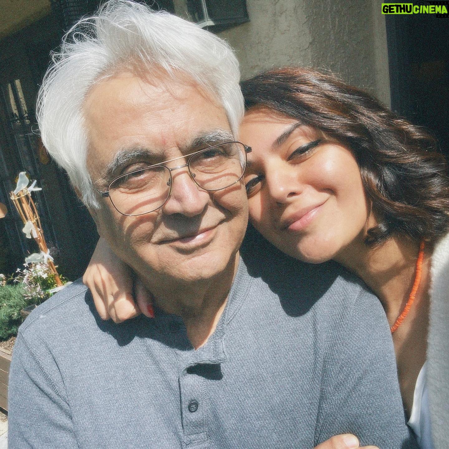 Niousha Noor - 3.1K Likes - Your wisdom, morals, and heart has shaped who I am. Your knowledge and curiosity about everything has inspired me my whole life. I’m forever proud to be your daughter and forever grateful for your famous half-smile - the one that beams with pride and love for us. To know that, is the greatest gift. Love you beyond words. Happy 80th birthday, baba. ♥️
ديدگاه، اخلاق و قلبت، هویت من را شکل داده. دانش و کنجکاویت در مورد همه چیز الهام بخش تمام زندگيم بوده. همیشه برای اینکه دخترت هستم، افتخار ميکنم و مديونم به اون لبخند نیمهای معروفت که ميدرخشه از افتخار و عشق به ما. دانستن این، بزرگترین هدیه است دوستت دارم. تولد ۸۰ سالگيت مبارک بابا