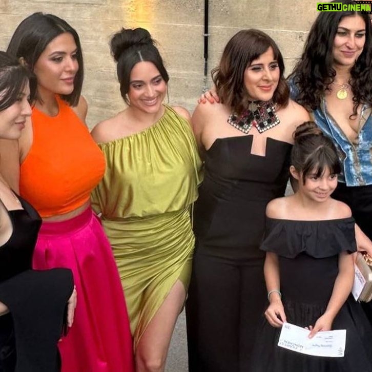 Niousha Noor - 2.3K Likes - A few BTS shots from our opening night in Munich and done! 💚🤍♥️
چند تا عکس ديگه از فستيوال فيلم مونيخ برای فيلممون The Persian Version @sonyclassics @filmfestmunich @sonypictures.de