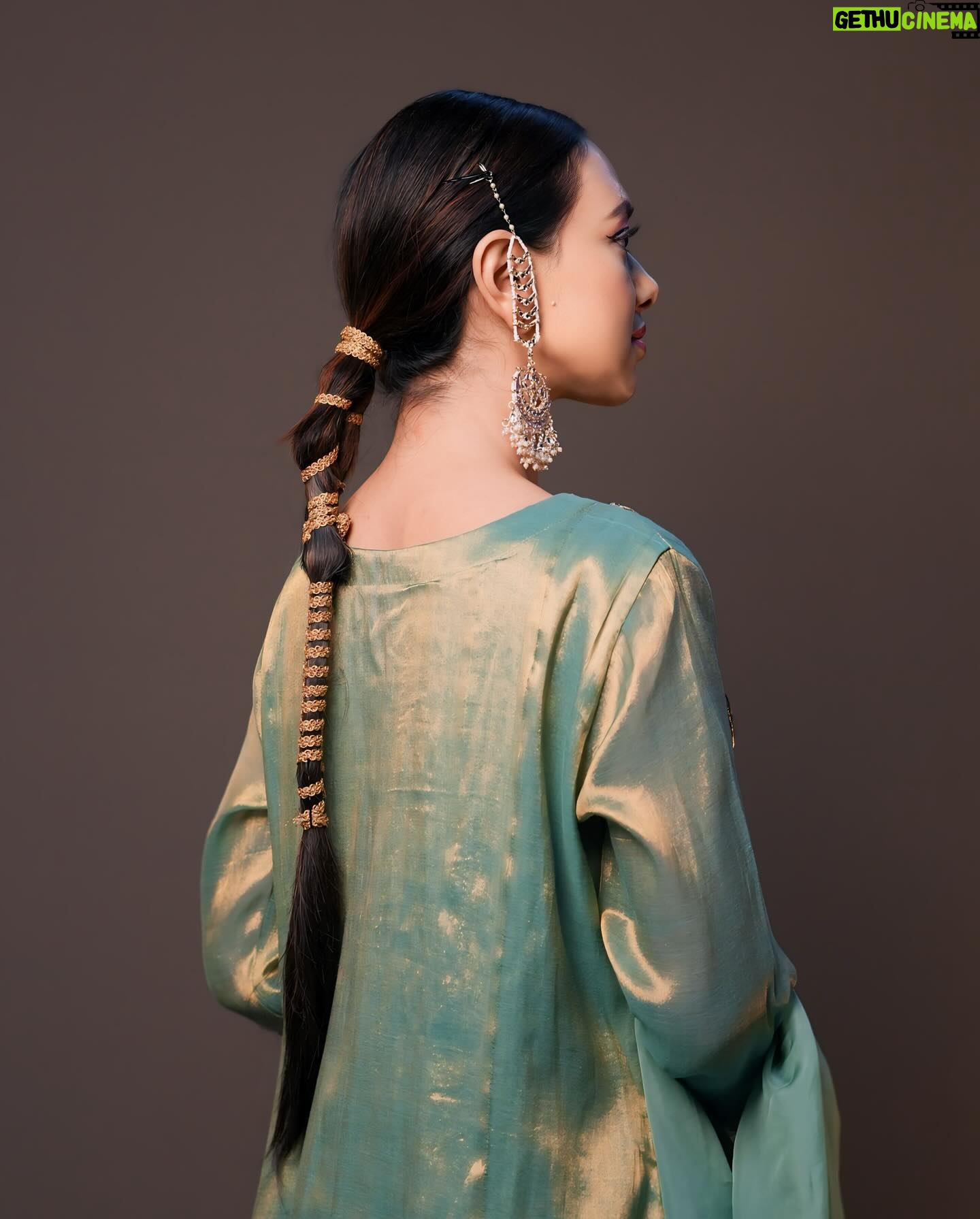 Nirisha Basnett - 3 Likes - … के दिल अभी भरा नहीं
.
📍@s3.mumbai
📸 @sagarfilms194
💄 @makeover_by_adhya @yashvi_makeover14