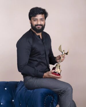 Nirup Bhandari Instagram - 🏆✨ Let the confetti fall for Nirup Bhandari, the proud recipient of the Best Actor in Negative Role! Your talent leaves us in awe! Congratulations on this momentous achievement! 🎉👏 #ChittaraStarAwards #TalentUnleashed #celebrationtime

Photography : @rainbow_photography_official