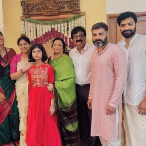 Nirup Bhandari Instagram - ನಿಮಗೂ ಹಾಗೂ ನಿಮ್ಮ ಕುಟುಂಬದವರಿಗೂ ದೀಪಾವಳಿ ಹಬ್ಬದ ಹಾರ್ದಿಕ ಶುಭಾಶಯಗಳು!!
Happy Deepavali
#deepavali