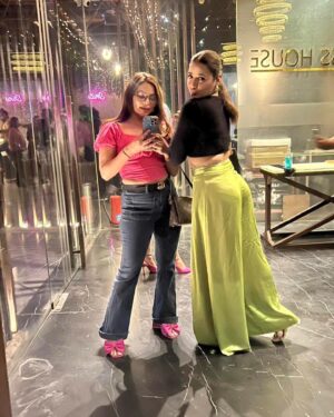 Nisha Nagpal Instagram - #aboutlastnight 🎊

#instagood #vibes #slay #mypeople

@ami_trivedi_official @basantikibeti @harshad_chopda @niharikachoukseyofficial @pranalirathodofficial @karishmasawant @sainideepali17 @neetikajaiswal_official