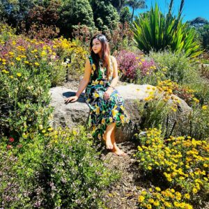 Nishat Priom Instagram - Spring is here….🌸🌺🌼🌹
#nishat_priom