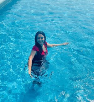 Nishat Priom Instagram - Refreshment, joy & relaxation 🩵♥️

#nishatpriom #nature #infinitypool #coxsbazar #refreshment #beachvacation