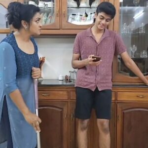Nitha Promy Instagram - ഒന്ന് സഹായിക്കാന്‍ പറഞ്ഞതിനാണ്........
 📽 @promykuriakose

#family #funtime #familytime #family #fun #instagram #instareels #instagramreels #reelsinstagram #mallu #comedy #malayalam #creators #boi #reelsgram #mallugram #instagramers #promykuriakose #nithapromy #richardpromy #malayalamcomedy #viral #viralreels #malayalamreels #cideos #viralvideos #bornoninstagram #mallucomedy #motherandson