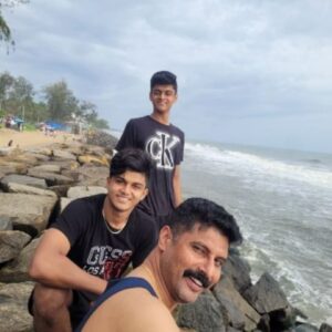 Nitha Promy Instagram - Happy Father's Day.........
@promykuriakose

#father #fatherandson #instagram #mallu #reels #fathersday #promykuriakose #ronithpromy #richardpromy instagramers #instagood #live #happiness #viralreels #viral #mallugram #trending