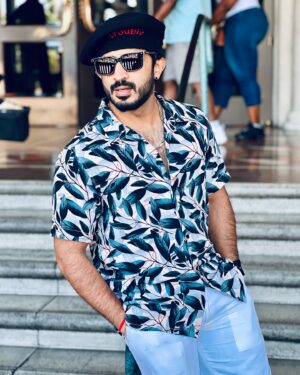 Nitya saxena Instagram - Get set gooo…Vegas! ❤️

@viyaofficial @nitya.saxena1186 @suvatsala_rakle #princessviya #anchorravi #vegas #vacation #holiday #familyfirst #familytime