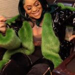 Nivea Instagram - It’s giving vocalist and comedian! 🎤 @yesimprettyvee always leaves me in 😂. It’s time for ‘Song Association!’ See y’all in the living room for #SoulTrainAwards tomorrow 8/7c on #BET.
