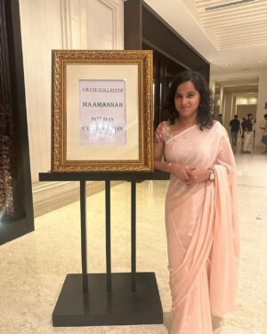 Nivedita Rajappan Instagram - Pictures from MaaMannan celebration ❤️

#MaaMannan 

1st pic courtesy: @naveen_ani