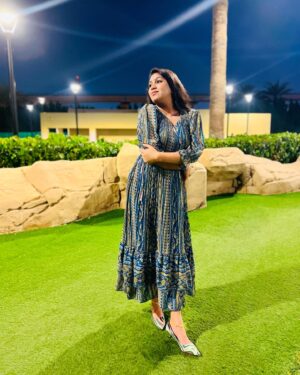 Niyuktha Prasad Instagram - Busy stargazing🌟

#dubai #picture #favourite #night #sky #star #goodvibes