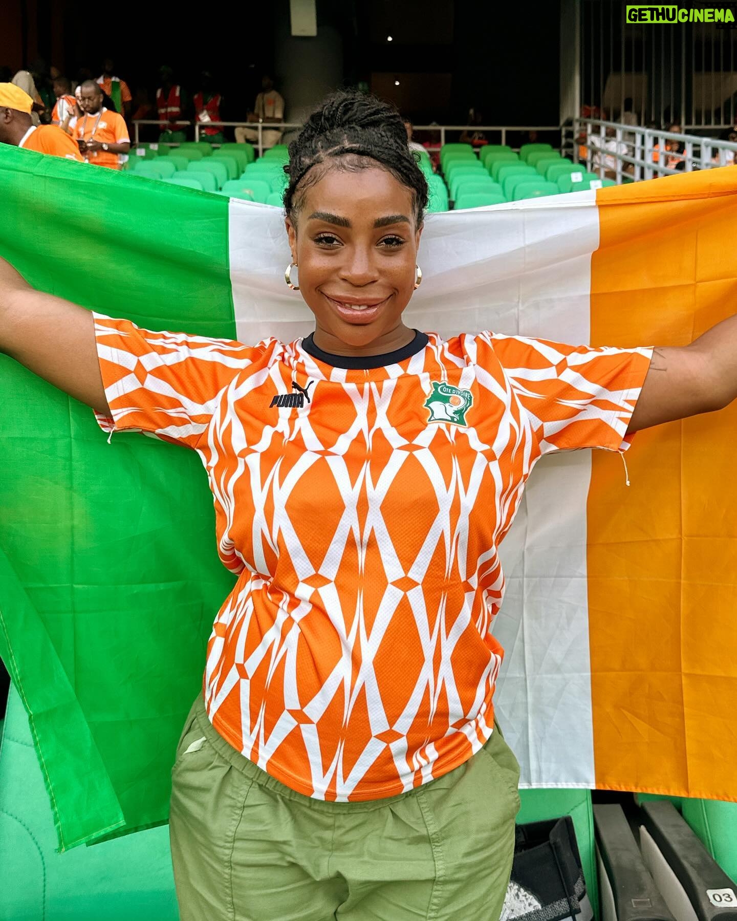 Noémie Abossolo - 75.5K Likes - CAN 2K24 🥇🇨🇮🫵🏾
LES IVOIRIENS VOUS POUVEZ CHOISIR LE NOM DE NOTRE BÉBÉ CAN MONDIALE 🫵🏾❤️
ILS SONT PAS CONTENTS MAIS YA DIEU DEDANS 🙏🏾