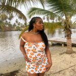 Noémie Abossolo Instagram - 🍊🏝️🧡 💇🏽‍♀️: @newconceptbyrims
