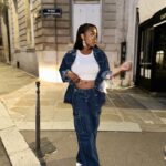 Noémie Abossolo Instagram – 👖DENIM 👖

Vous pouvez trouver le lien de mon ensemble en Denim PLT dans ma bulle PLT 

👖: @prettylittlething 
💇🏽‍♀️: @uniciaparis

Collaboration commerciale*