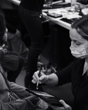 Noémie Lenoir Instagram - #neckerfashionday 
@hopital_necker 

Chers enfants,

Je ne vous cacherai pas la joie, l’admiration et la fierté qui m’ont  animée à vous voir défiler.
Vous avez été extraordinaires de courage, de ténacité, de joie, de sourire, et vous nous avez offert un show à la hauteur de ce que des plus grands professionnels peuvent produire.
Bravo!!!!! Je vous aime ❤️❤️❤️

Chers amis,
Je vous nomme ainsi car vous êtes intimement liés au succès de ce défilé. Merci à toutes les familles qui ont joué le jeu, merci aux professionnels hospitalier, 
Merci à La Directrice de Necker Mme Maya Vilayeck de nous avoir suivis et encouragés .

Nos généreux donateurs qui ont habillé les enfants et leur ont mis des étoiles dans les yeux ❤️merci du fond du cœur.

@adidas
@bashparis
@bonpoint
#fondationloreal
@hm
@ikksofficial
@jacadi_officiel
@jimmylion
@laredoute 
@ellefr 
@universpresse 

Pour les papilles de nos mannequins 
@cyrillignac

Je voudrais remercier 
•Toute l’équipe de l’hôpital Necker
•Le service politique culturel animation et action éducative 
•Tous les services civiques présent ce jour.
•Les éducatrices de l’hôpital Necker 

Nos équipes de pros qui nous ont accompagnés et grâces à qui nous avons pu rendre le show si professionnel.
@luxsense 
@christopherfeit 
@devisok 

Coiffeurs 
@nabilharlow
@Laurie.nlt
@yorendelola
@soufianesoft

Maquilleurs
@sweetmayia
@lasdumaquillage
@tiffanyfouqueil

Pour accompagner les enfants  en les préparant sereinement.
@creasanaparis (Céline  Orang)

Mes amis bénévoles qui ont répondu présent :
@FatouNdiaye-actrice
@johannasenyk
@stomybugsyofficiel 
@ornelladamperon 
@prisca_lechere 
@Berangere3006

Stylisme 
@Camilleseydoux

La musique
@kiddysmile 

Don pour le Catering
@Soniarolland

Photos @by_samake 

Merci à notre public ,médecins, infirmiers, aides soignants d’être venus voir nos mannequins et apporter votre soutient.
On vous aime vraiment! C’est aussi vous les stars de Necker.

Une mention spéciale à Céline Mahé @Cece.eden.927 qui s’est donnée coeur et âme.

On espère vous retrouver avec autant d’enthousiasme l’année prochaine. 

                                                                           THE SHOW MUST GO ON!!!!