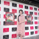 Noa Tsurushima Instagram - #鶴嶋乃愛1stフォトエッセイ #微睡む花の様に　 お渡し会どうもありがとうございました🌸 ファンの皆様に直接お目にかかれてとても嬉しいひと時でした 是非、何度でも読み返して下さいね🪽 またいつか♡ ps.本の表紙とリンクする様にメイクもお衣装もピンクたっぷりにしていただきました🌸やはり、私の永遠のテーマカラー。