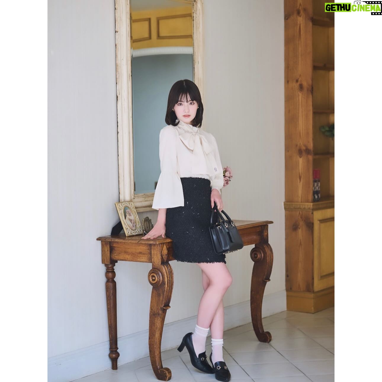 Noa Tsurushima - 3 Likes - swingleさんのモデルを務めさせていただきました。
新店舗オープンおめでとうございます💐
暖かなお天気に包まれ、品のあるドレスなどがとても魅力的で幸せな撮影でございました。
皆様是非、ご覧になってくださいね☺️