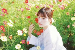 Noa Tsurushima Instagram - お知らせです🌹

3/9(土) 
HMV&BOOKS SHIBUYA 6Fにて
フォトエッセイ発売記念イベントを開催させていただきます！
皆様にお会いできるのを心より楽しみにしております☺︎

詳細はこちらから↓
https://www.hmv.co.jp/store/event/49833/

参加券先着お申し込みは、(こちらがないとイベントに参加ができません！)明日2/21(水)17:00より、皆様是非ご参加下さい♡
#鶴嶋乃愛1stフォトエッセイ
#微睡む花の様に