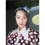 Noa Tsurushima Instagram - 宇宙を旅する様な撮影🌕 今回のエッセイ本はお二人のカメラマンさんにご尽力賜り、なんとも贅沢で貴重なお時間でございました。御二方から見えるまた別の形の私フォトエッセイ是非、ご覧になってくださいね🌃 #鶴嶋乃愛1stフォトエッセイ #微睡む花の様に