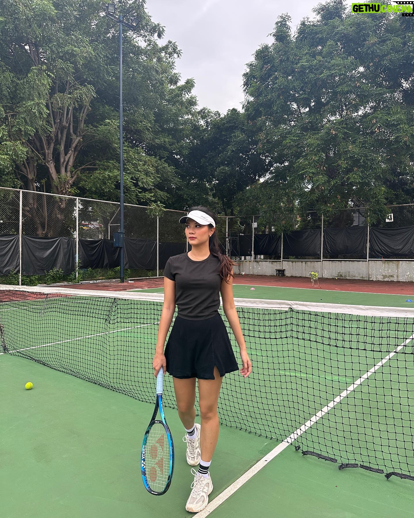 Noella Sisterina - 3 Likes - black n white kinda day #tennis