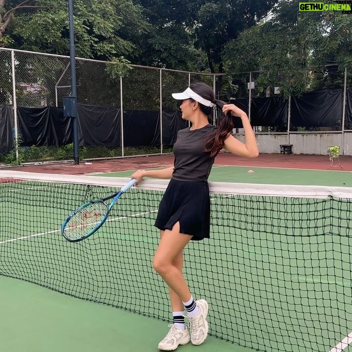 Noella Sisterina - 3 Likes - black n white kinda day #tennis