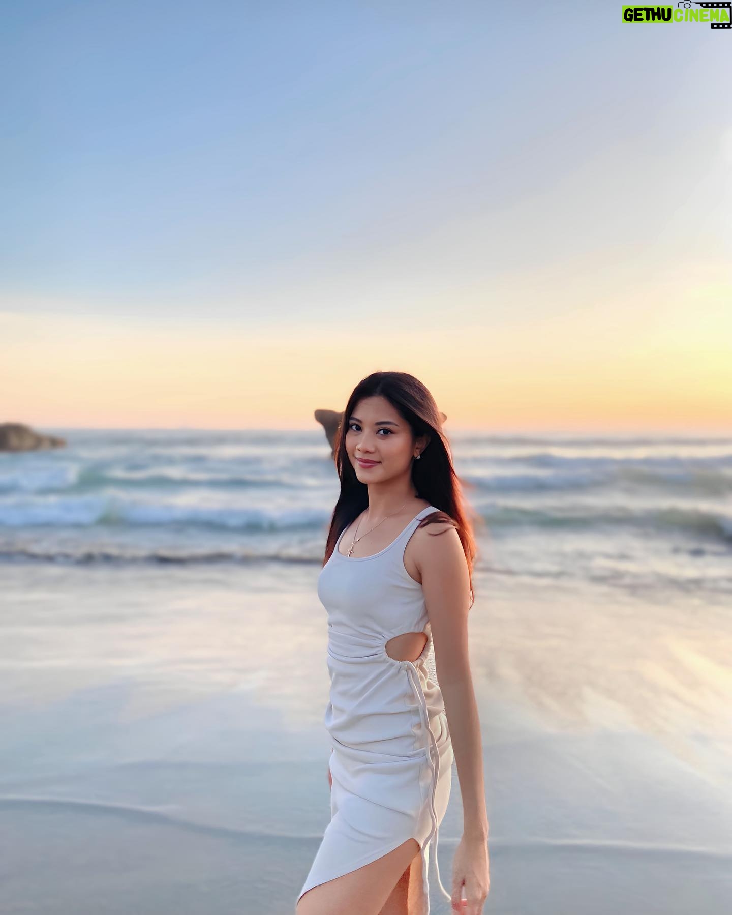 Noella Sisterina - 3 Likes - 🤍