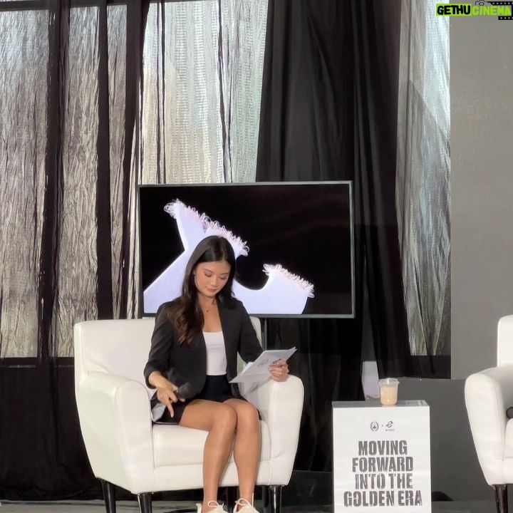 Noella Sisterina - 3 Likes - MC for Press Conference
Kick Off Partnership PSSI x ERSPO “Moving Forward Into The Golden Era”
Di hadiri oleh:
Bapak Erick Thohir - Ketua PSSI
Bapak Muhammad Saddad - CEO Erigo
Bapak Ernanda Putra - Founder & CEO Makna Group
#MC #masterofceremony #MCbyNoe