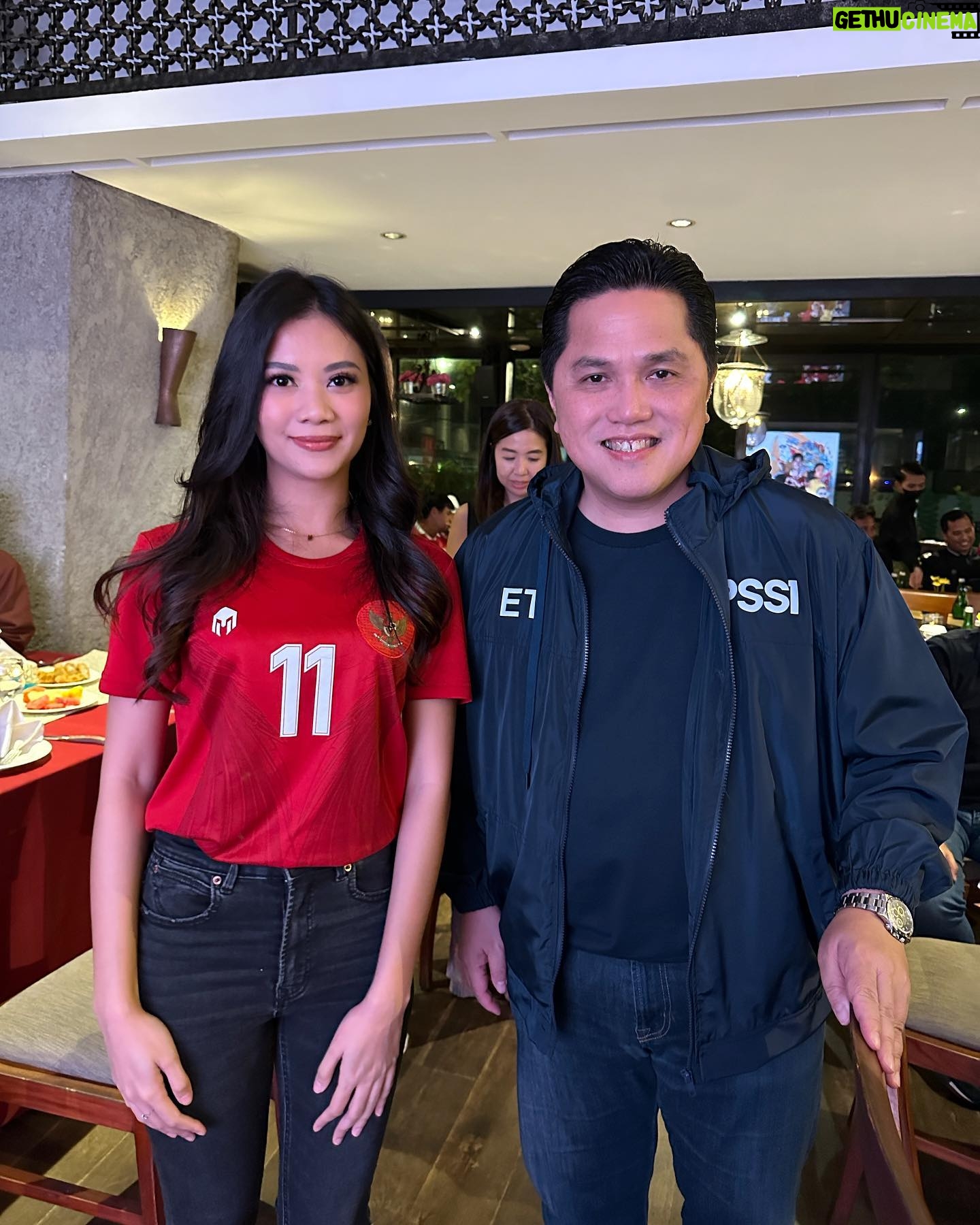 Noella Sisterina - 3 Likes - MC untuk acara nobar Indonesia vs Vietnam bersama pak @erickthohir wohooooo INDONESIAAA!! 1-0 🇮🇩 #timnas #timnasday #MC #masterofceremony #MCcorporate #MCbyNoe