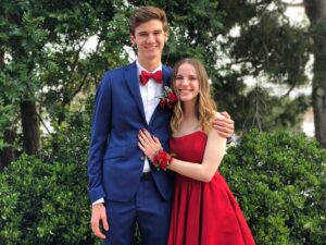 Noelle Sheldon Instagram - Prom!! Ft. every single prom pose ever