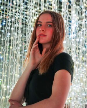 Noelle Sheldon Instagram - For once my face isn’t the shiniest part of the picture! 📸@ethancheng18