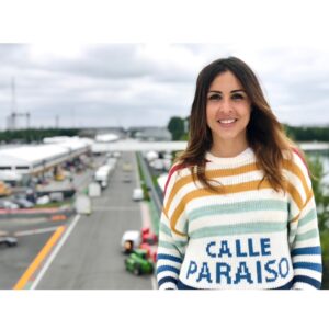Noemí de Miguel Instagram - Me habéis provocado mucho estos días con Montreal 🥹 y la F1. 

Advertencias varias ⚠️ 
Dadle a Ricciardo una bola de cristal y sacará su repertorio de palabrotas 🤬 en español. 
El aguante de Albert es infinito 😅
El de Giselle menor … por eso lo resolvimos en un duelo. 
Lo de salir a flote no se nos dio muy bien 🤪
Y no os vayáis sin probar el sándwich de pastrami de Schwartz’s